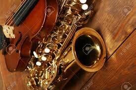 Yo ha tocado tres instrumentos.