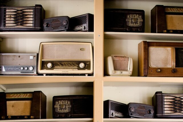 La radio y la televisión