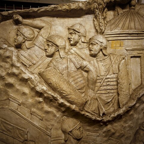Los bárbaros son contenidos por los romanos en el Danubio.