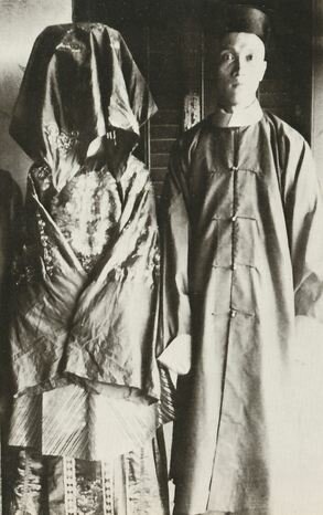 Book: Lilly gets married