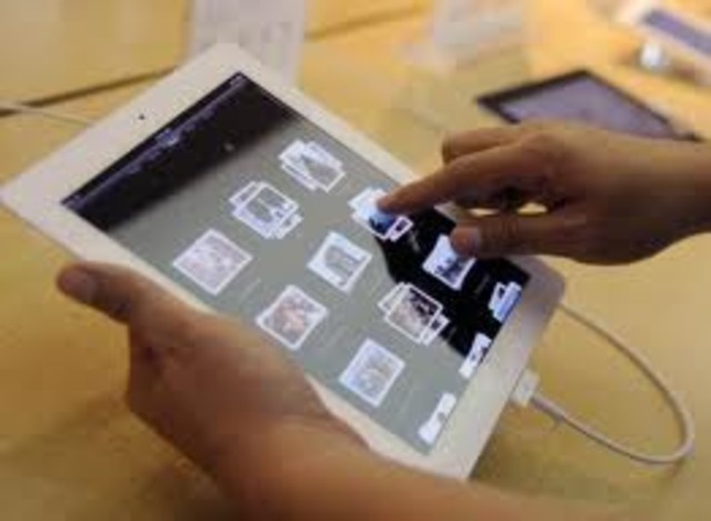 USA TODAY posts small circulation gain.