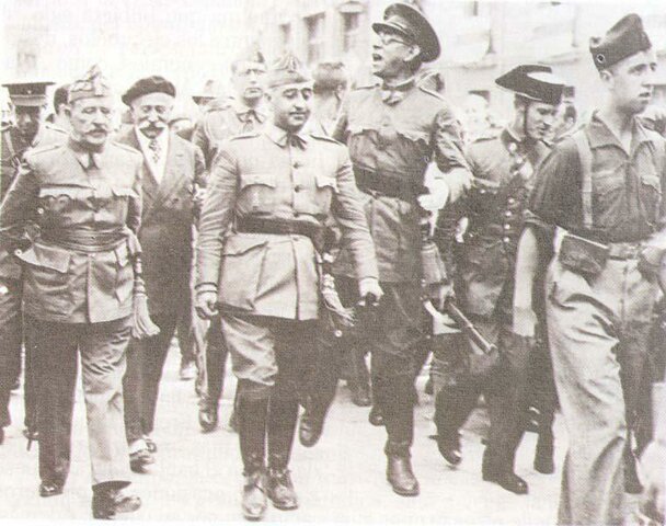Organización en Salamanca la Junta de defensa Nacional.