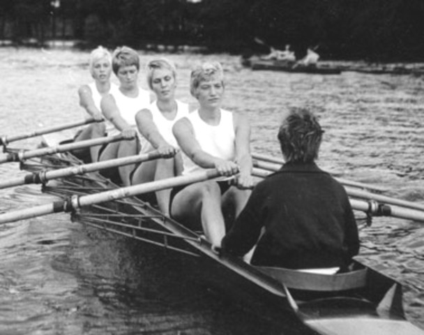 The National Women's Rowing Association is founded.