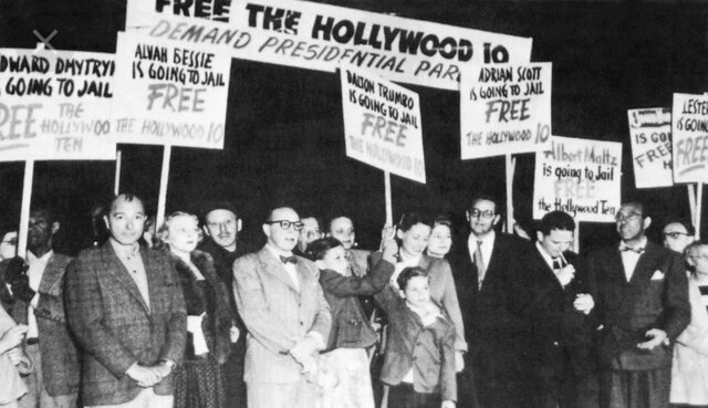 Caza de brujas por el senador Mc Carthy en EEUU.