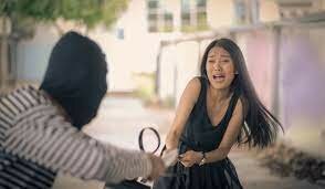 Amy gets robbed at the motel