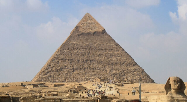 Construcción de la pirámide de Kefren.