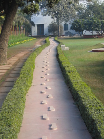 Gandhi is killed at a prayer meeting in Dehli by Nathuram Godse.