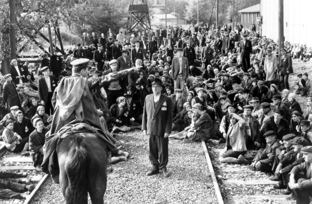 The Holocaust (1941- 1945)