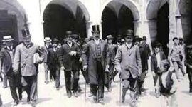 Timeline: HIST9LF1 - Percursos na História de Portugal do séc.XX (Dinis e Gabriela)