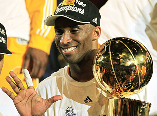 Kobe Bryant wins NBA championship 3 times in a row