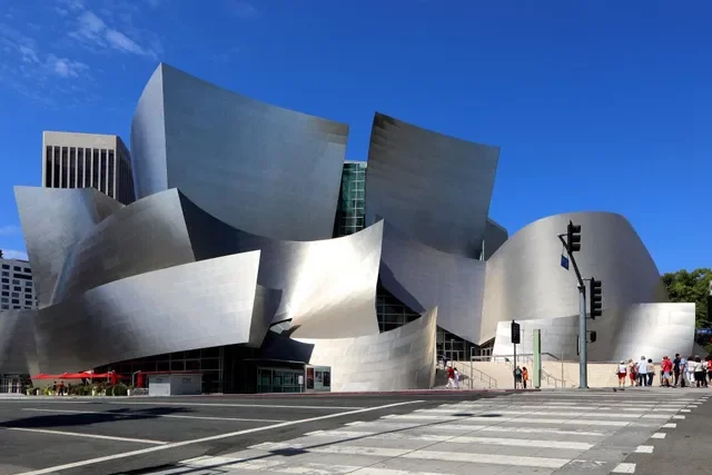 Walt Disney Concert Hall di Los Angeles FRANK GEHRY