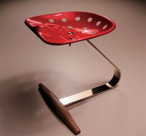 TABURETE MEZZADRO - Achille y Pier Giacomo Castiglioni