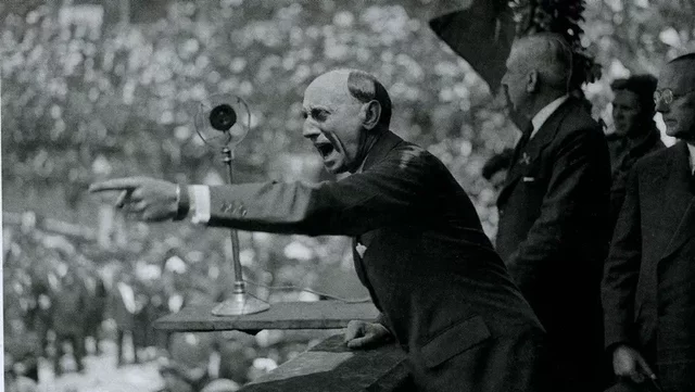 Dimisión de Casares Quiroga