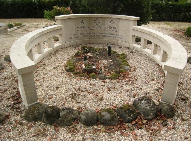 Fallecimiento de María Montessori