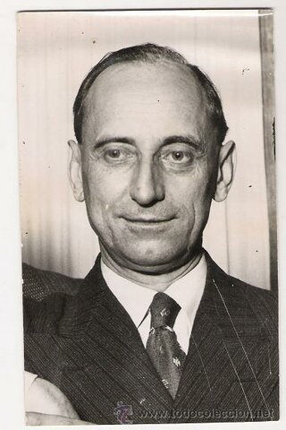 Dimisión de Casares Quiroga