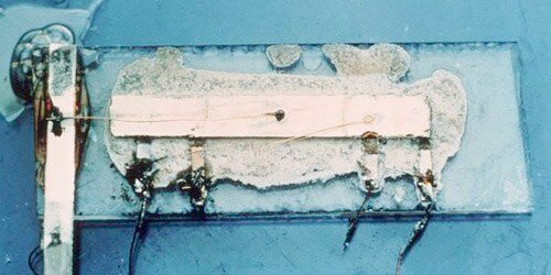 Robert Noyce y Jack S. Kilby desarrollan el circuito integrado. SSI, MSI, LSI