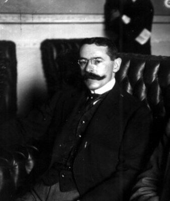 Renuncia a la Presidencia