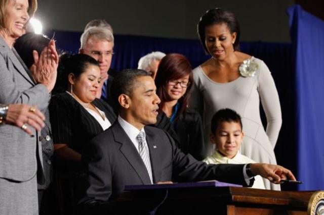 President Obama signs the Healthy Hunger-Free Kids Act