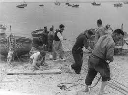 El meu besavi, Pere Palou, torna a Roses, es casa amb la meva besavia, Maria Soler Turró, i comença a treballar de Pescador.