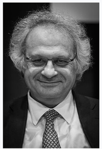 25 Şubat 1949 Beyrut Lübnan'da doğdu