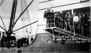 Cinco días después de firmados los tratados, el 25 de mayo de 1911, Díaz renunció como estaba acordado,​ posteriormente se dirigió a Veracruz, desde donde se embarcó a su exilio en Francia.