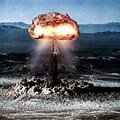 La URSS desarrolla una bomba atómica más potente