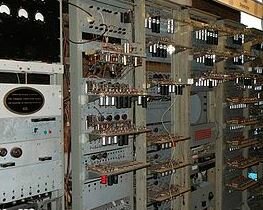 Se inicia el primer hardwared