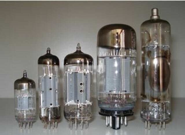 Año 1904 Válvula de Vacío