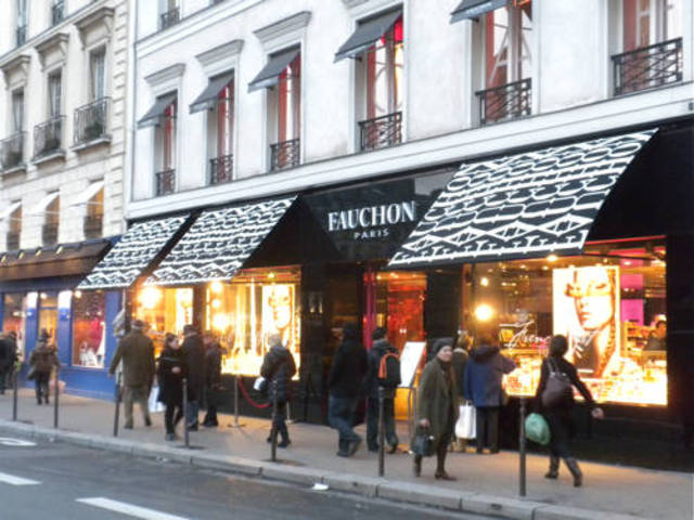 Shopping In Paris