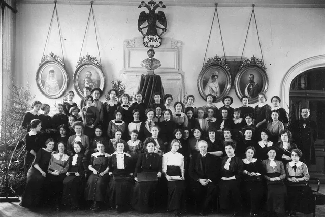 Открытие Женских политехнических курсов