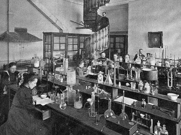 Полная реализация права женщин на образование