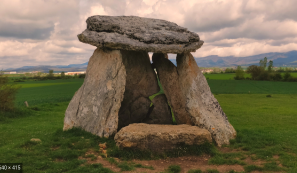Pedra Gentil (Dolmen)