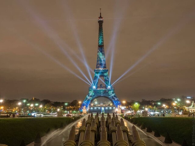 TORRE EIFFEL