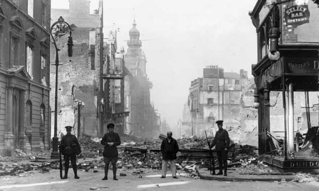 The Easter Rising begins