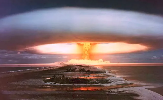 EEUU ensaya la bomba de fusión nuclear o bomba H.