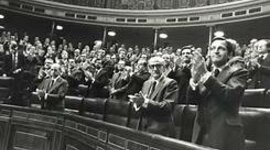 Timeline: El proceso de transición a la democracia y la Constitución de 1978