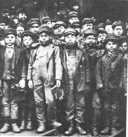 ECHO HISTORICO: PRIMERA LEY DE PROTECCION A LOS TRABAJADORES