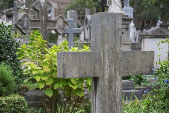 Muore suo figlio Antonietto.