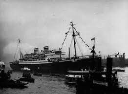 Josef's family aboard MS St. Louis's ship in the hope to escape Nazi Germany and find refuge in Cuba