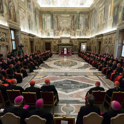 Timeline: Catholicisme Post-Vatican II