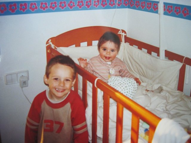 NEIX LA MEVA GERMANA