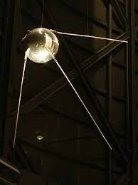 Sputnik 1 (1er Satélite)