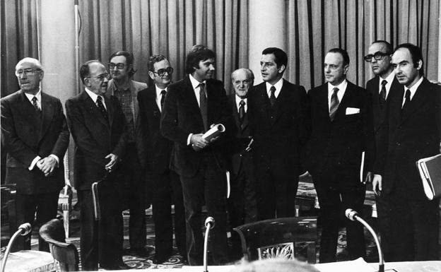 Firma de los Pactos de la Moncloa.