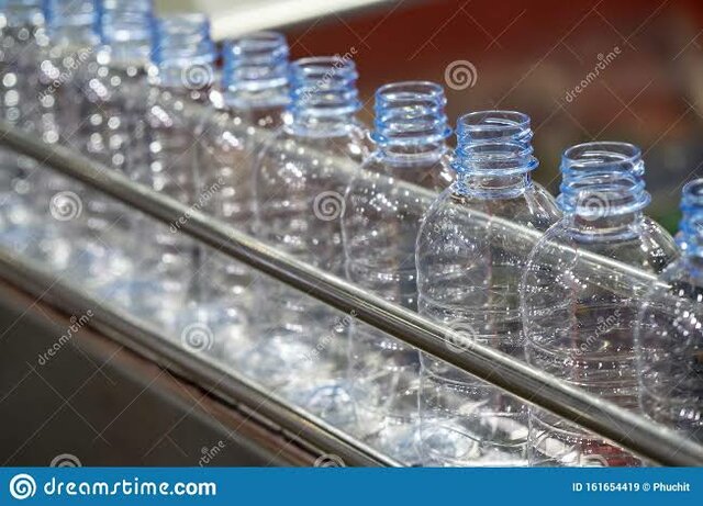 Producción de botellas de plástico