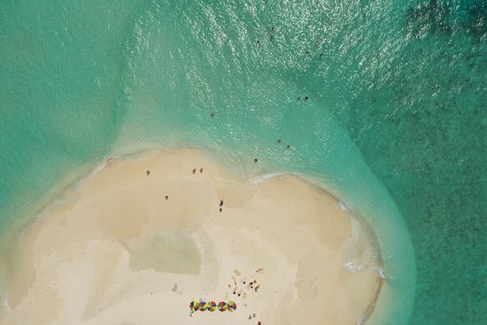 Angolo Souvenir shop and Barefoot Maldives