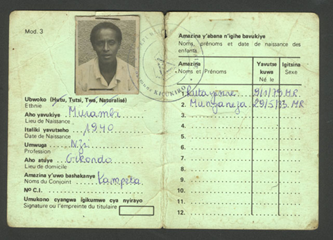 Imposition d'une distinction raciale rigide