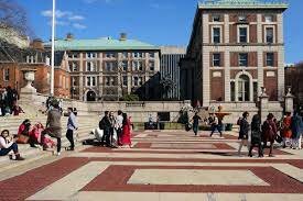 Adler fue conferencista adscrito en la Universidad de Columbia