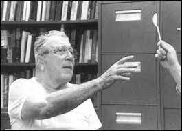 Kleist y Poppelreuter -Apraxia óptica-