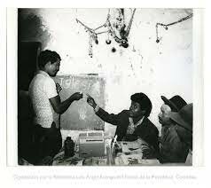 como nace las escuelas radio fonicas