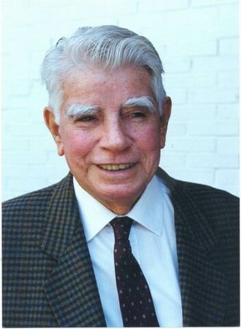 Fallece Leopoldo Zea Aguilar